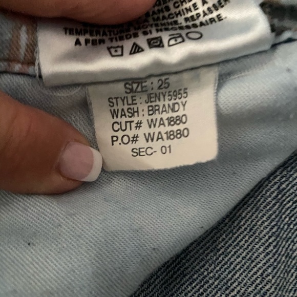 JOE’S DISTRESSED CROPPED STRAIGHT LEG JEANS - Picture 9 of 10